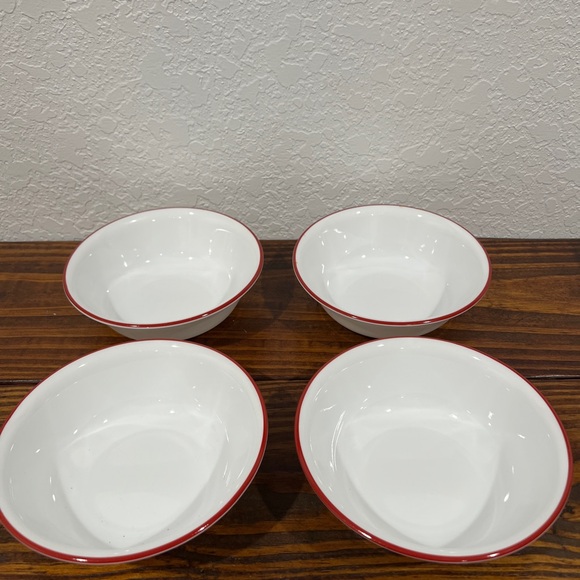 Corelle Berries and Leaves Vintage Retired dishes